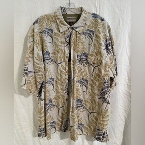 Magellan Outdoors Men's Tan and Navy Fish Print Shirt